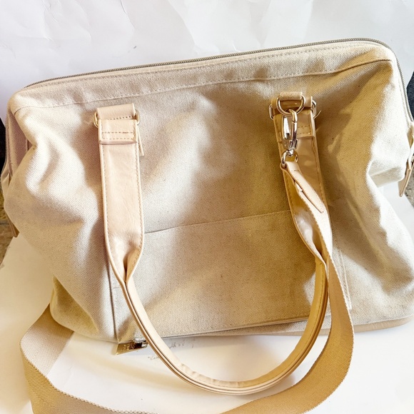 Beis The Weekender Large Tote Bag - Picture 1 of 5